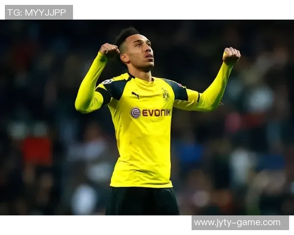 以球风飘逸的足球巨星为核心展现绿茵场上的优雅与灵动 以球风飘逸的足球巨星为核心展现绿茵场上的优雅与灵动