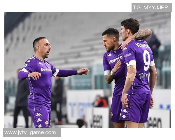 现役知名足球球星巅峰对决与未来发展前景分析 现役知名足球球星巅峰对决与未来发展前景分析