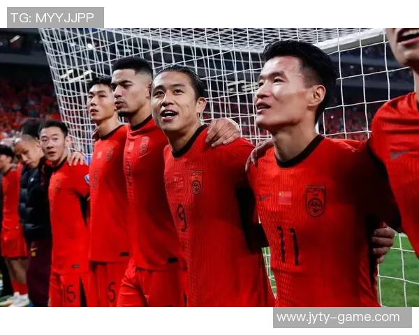 老汉领衔新一代足坛巨星崛起引发全球关注与热议 老汉领衔新一代足坛巨星崛起引发全球关注与热议